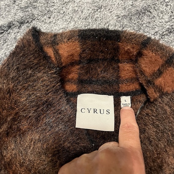 Cyrus Women's L Coat Long Plaid Brown Black Button Fuzzy Super Soft Warm Button - Picture 2 of 11